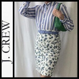 J Crew White Pencil Skirt with Blue Flowers Sz 10 NWT ***